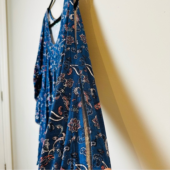 Maurices Women's XL Blue Paisley Floral Knit Top‎ w/ Lace Trim Open Sleeves.A123 - Picture 7 of 12